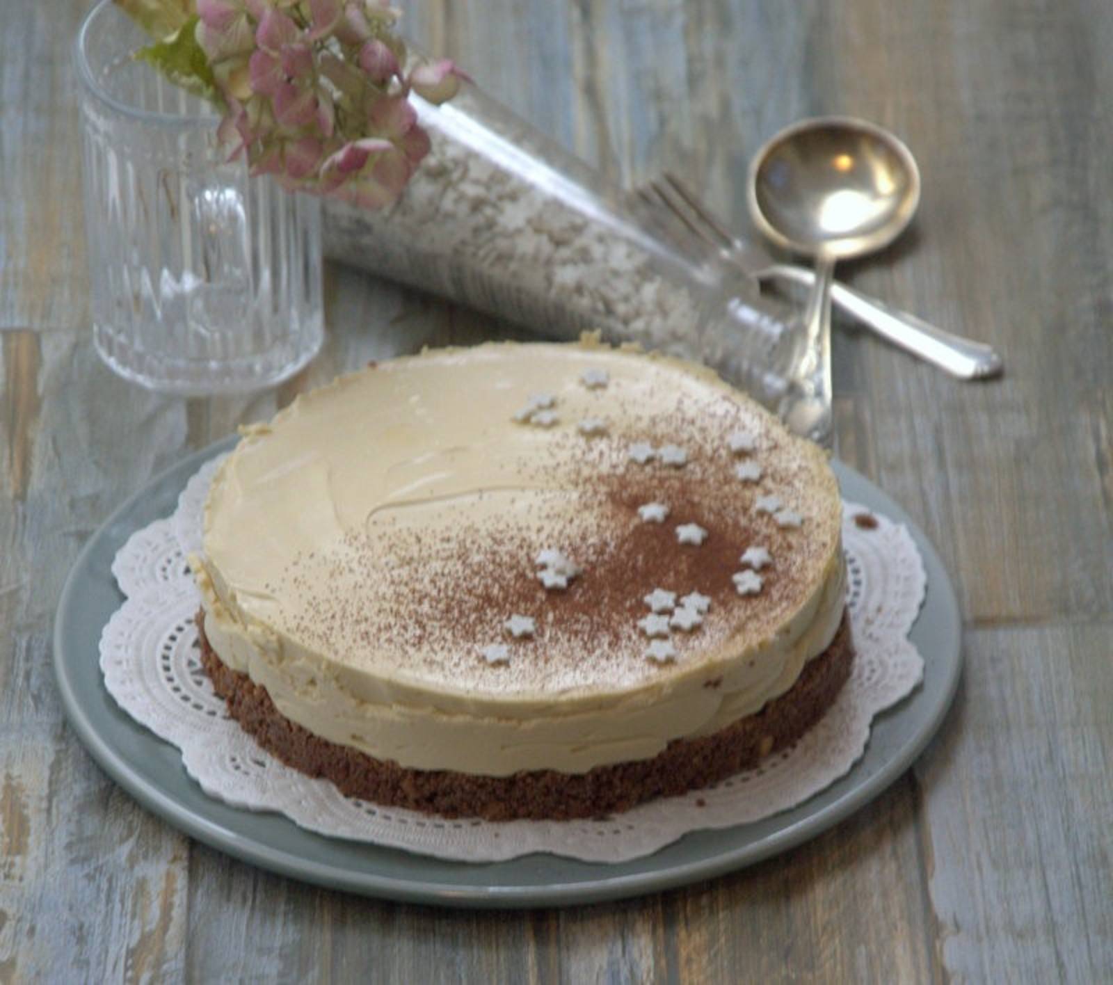 No Bake Coffee Cheesecake