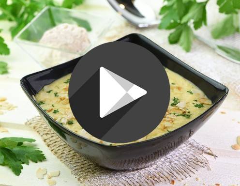 Pastinakencremesuppe mit Zimt-Obers