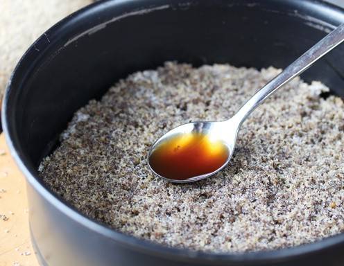 Mascarpone-Torte Rezept - Beträufeln
