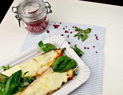 Rezept für gefüllte Pfefferoni mit Mozzarella