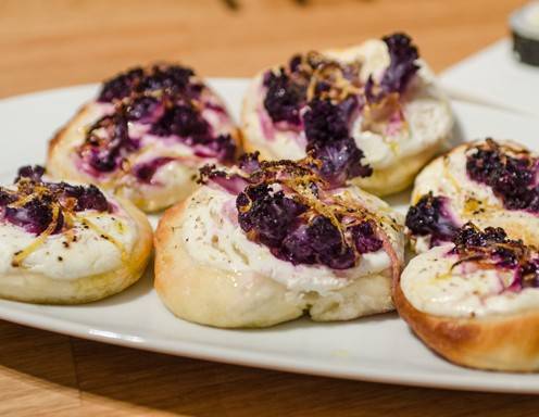 Mini-Pizzen mit Frischkäse