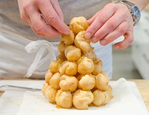 Croque en bouche