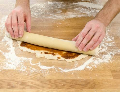 Eine Rolle machen.