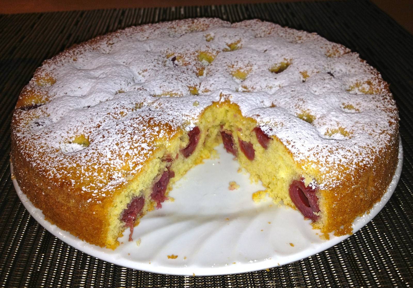 Feiner Kirschkuchen
