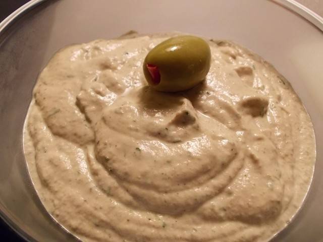 Auberginenpüree mit Tahin