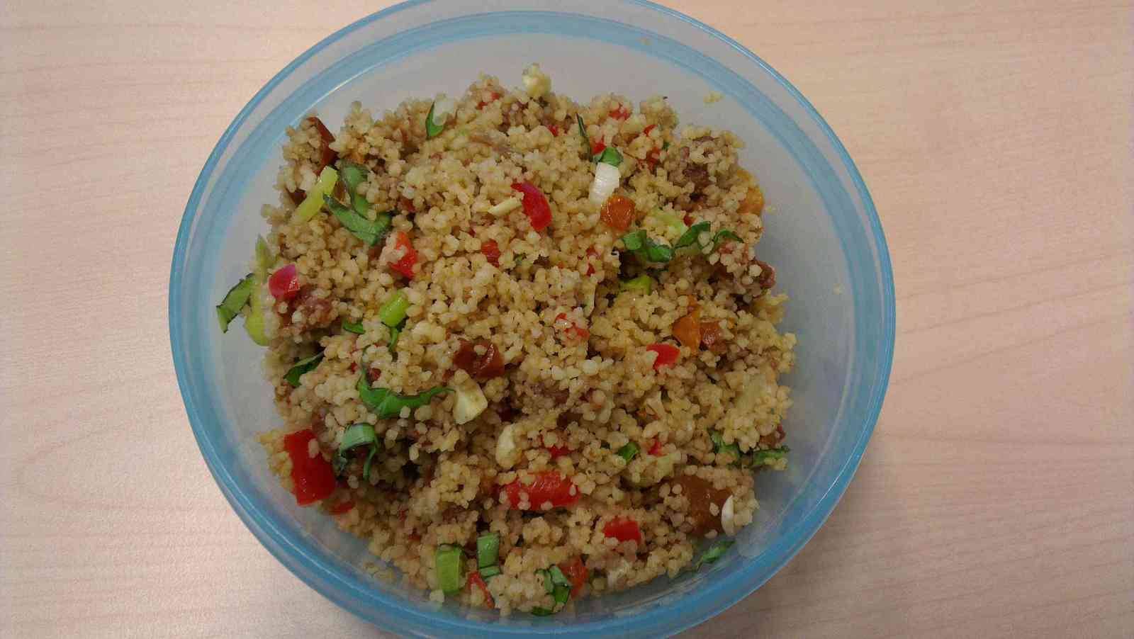 Vollkorn-Couscous-Salat