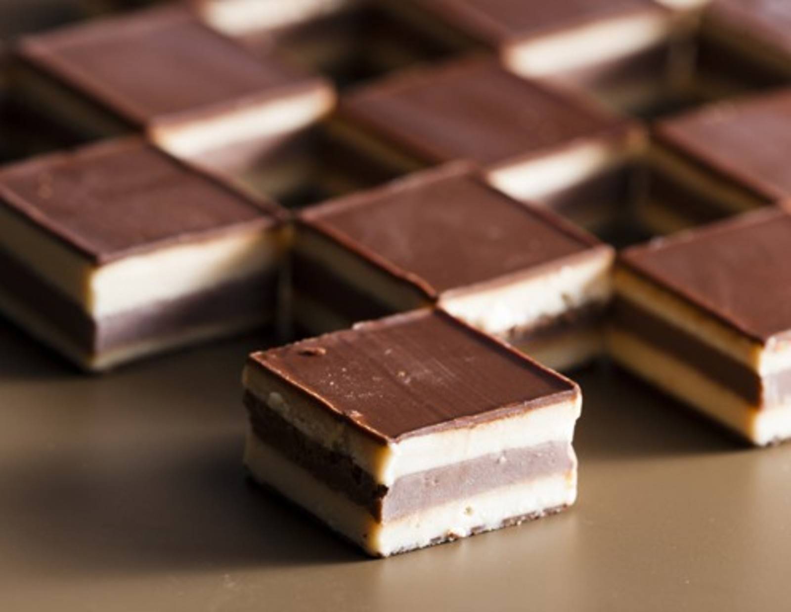 Dunkler Nougat